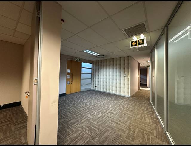 509.30M² OFFICE TO LET IN HIGHVELD